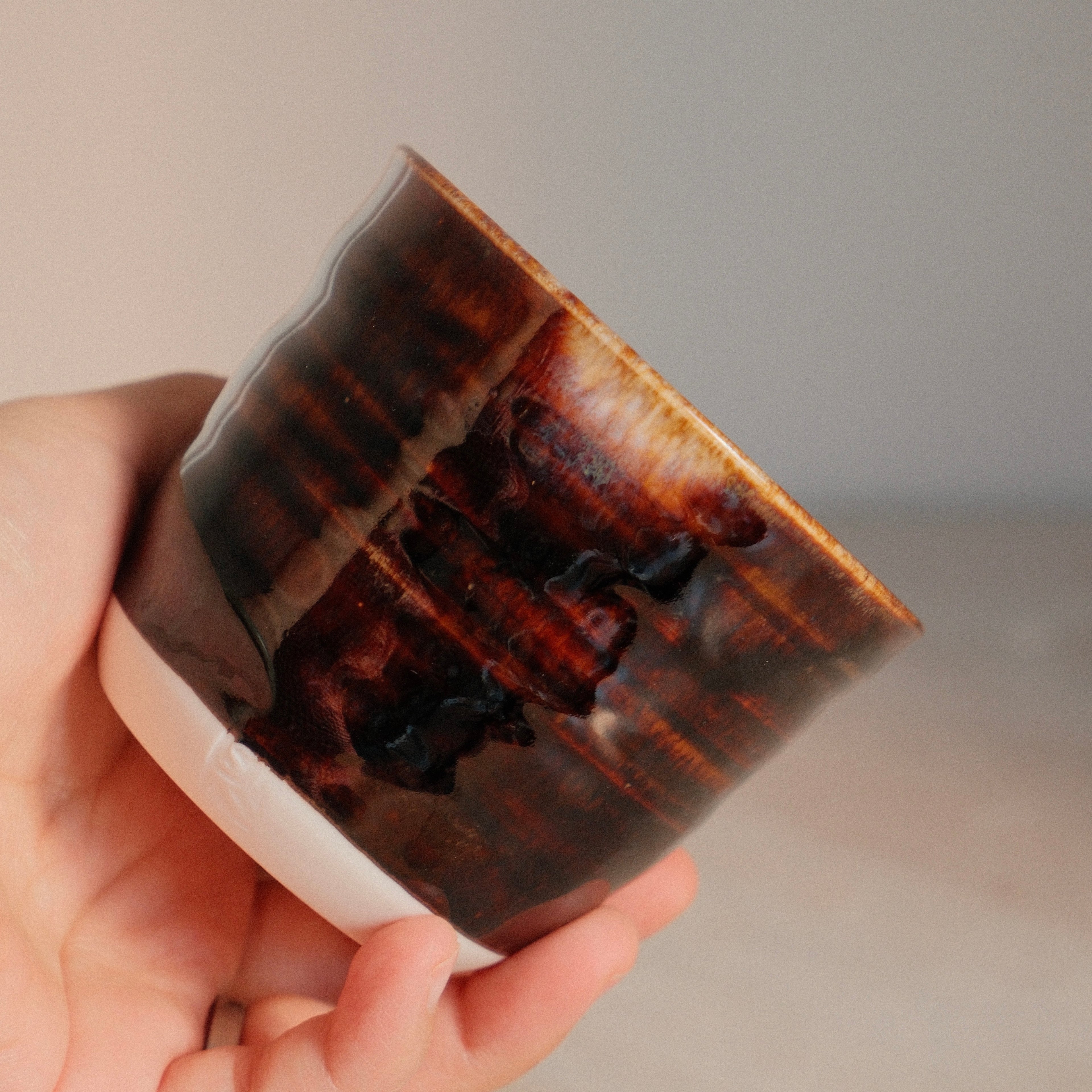 Porcelain tumbler - Brown gloss 250ml