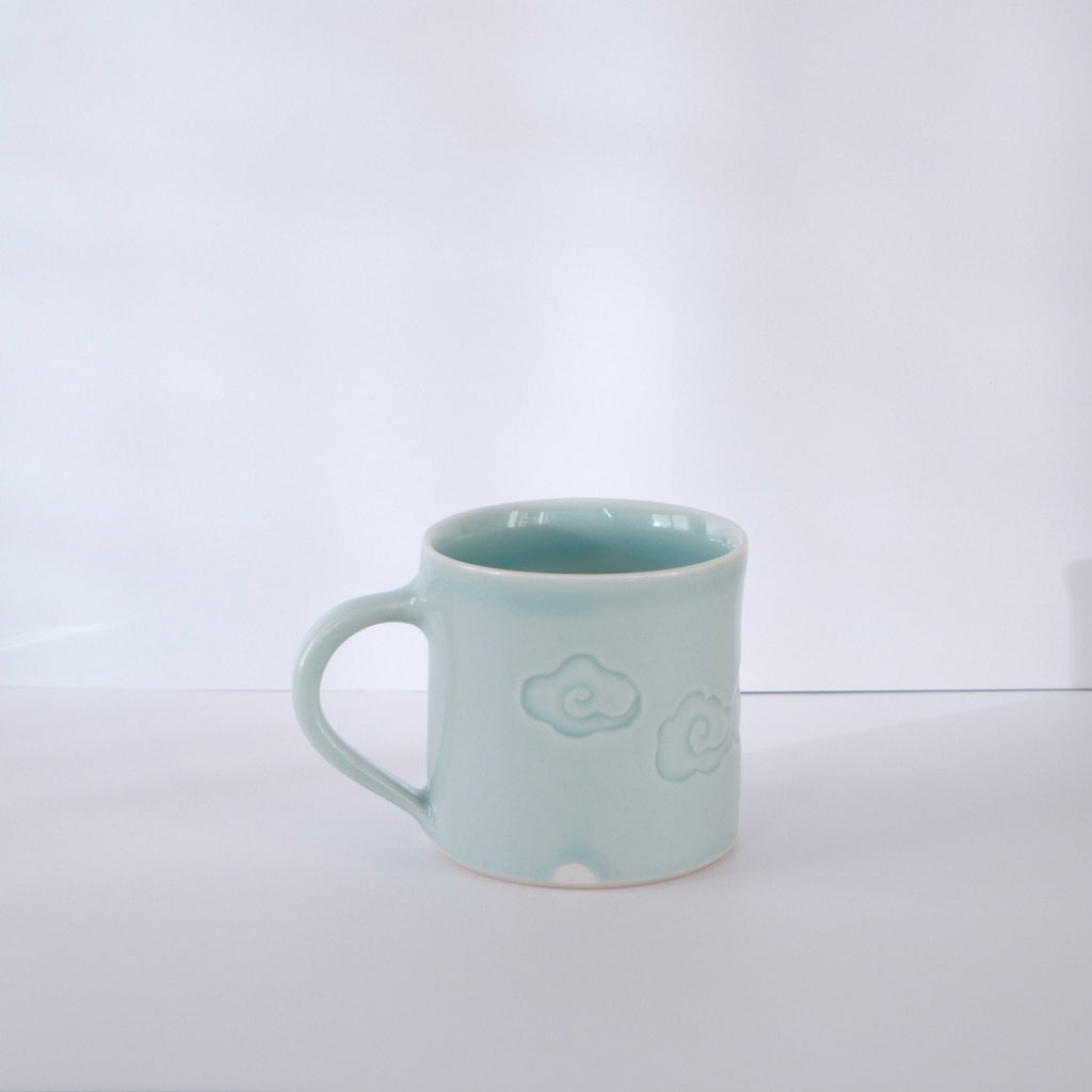 [SECONDS] Clouds mug