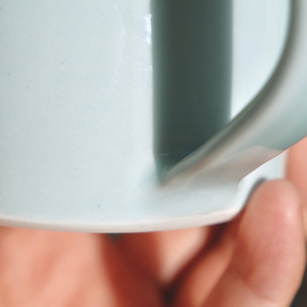 [SECONDS] Clouds mug