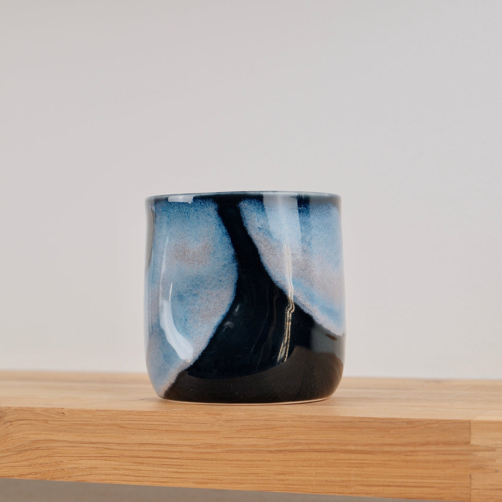 Black/Blue Thumb tumbler 300-350ml