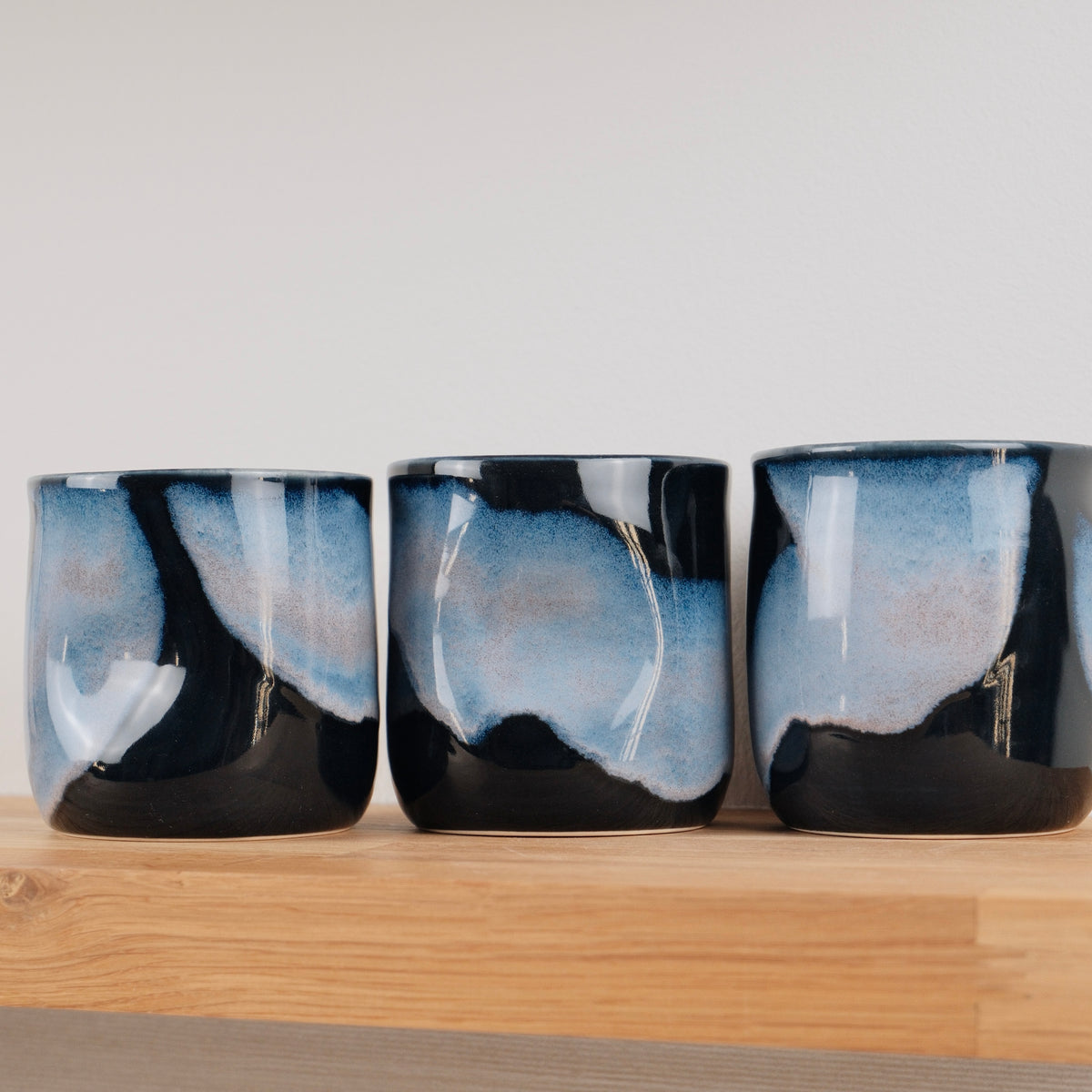 Black/Blue Thumb tumbler 300-350ml