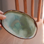 Watercolour oval plate 01