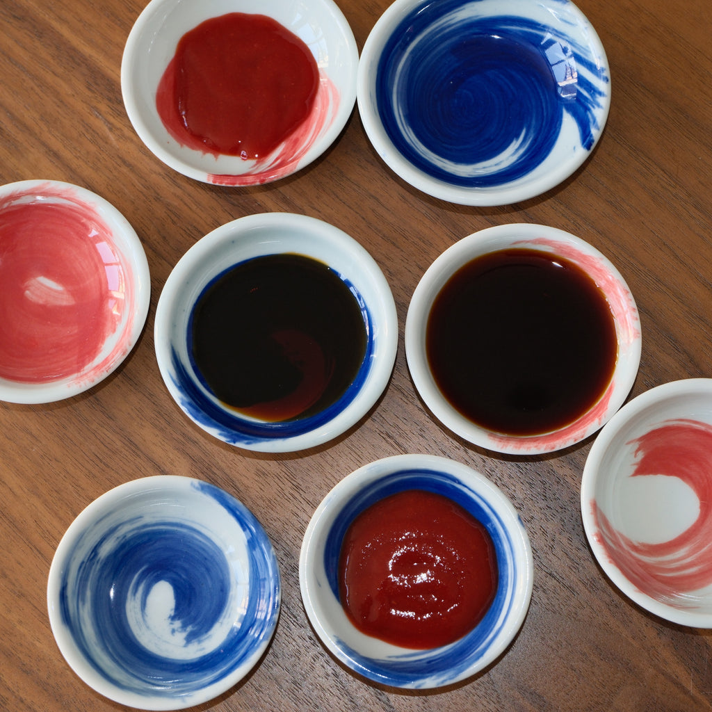 Brush stroke dishes