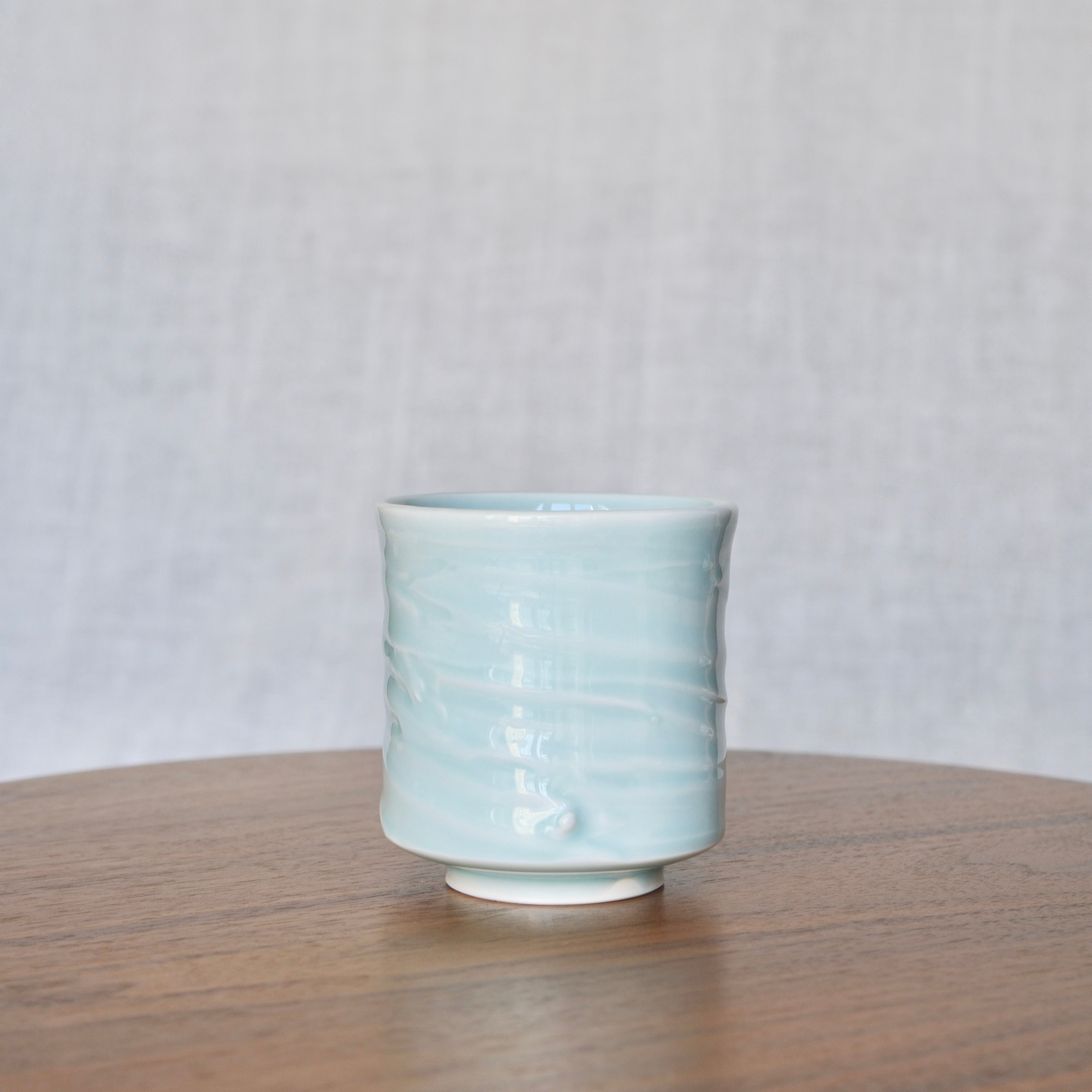 Slip textured Yunomi 001 "Celadon Blue" - 230ml