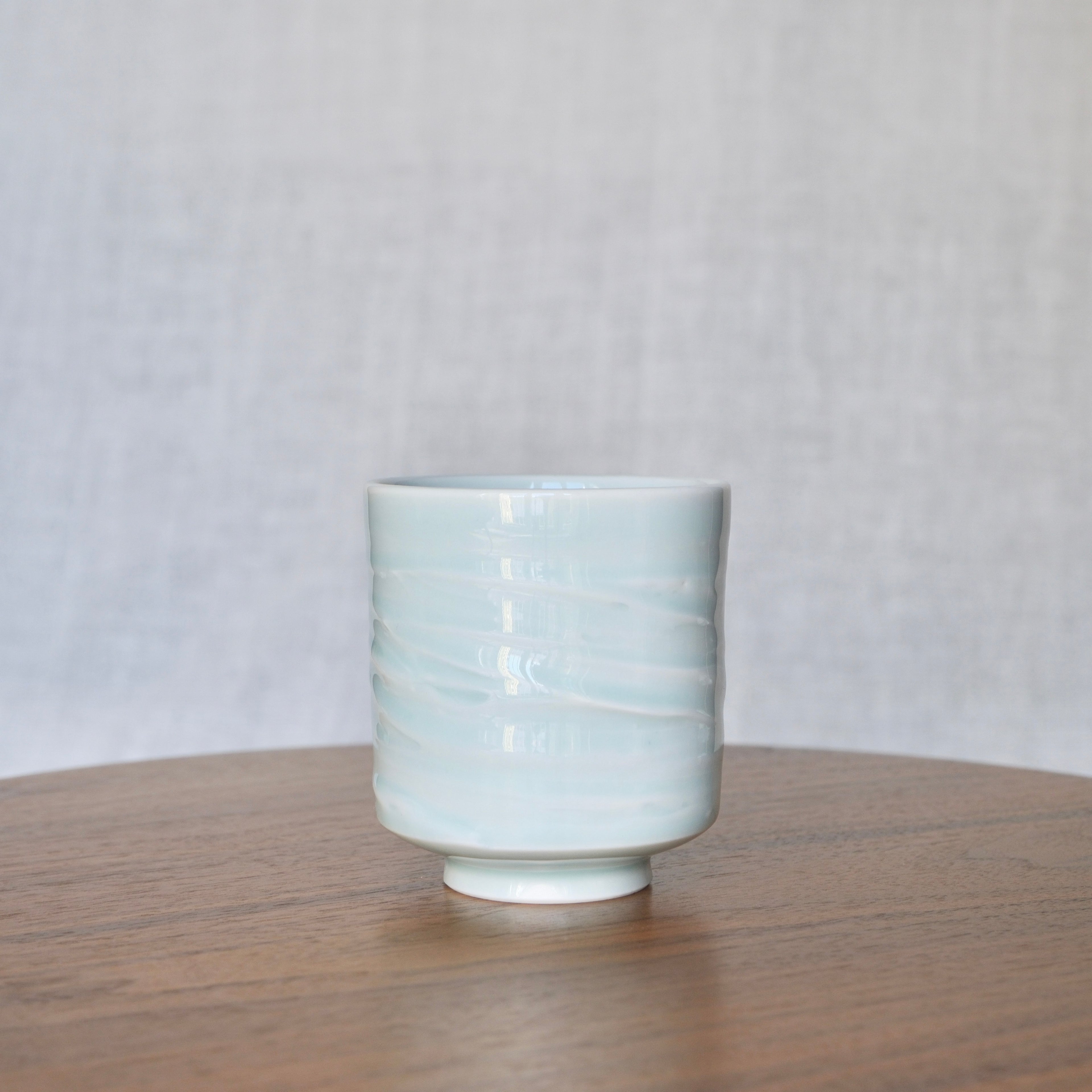 Slip textured Yunomi 002 "Celadon Blue" - 260ml