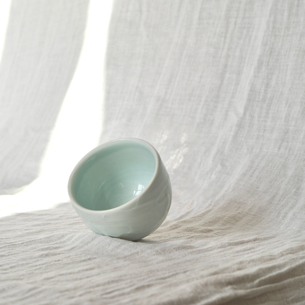 Slip textured Cup 004 "Celadon Blue" - 225ml