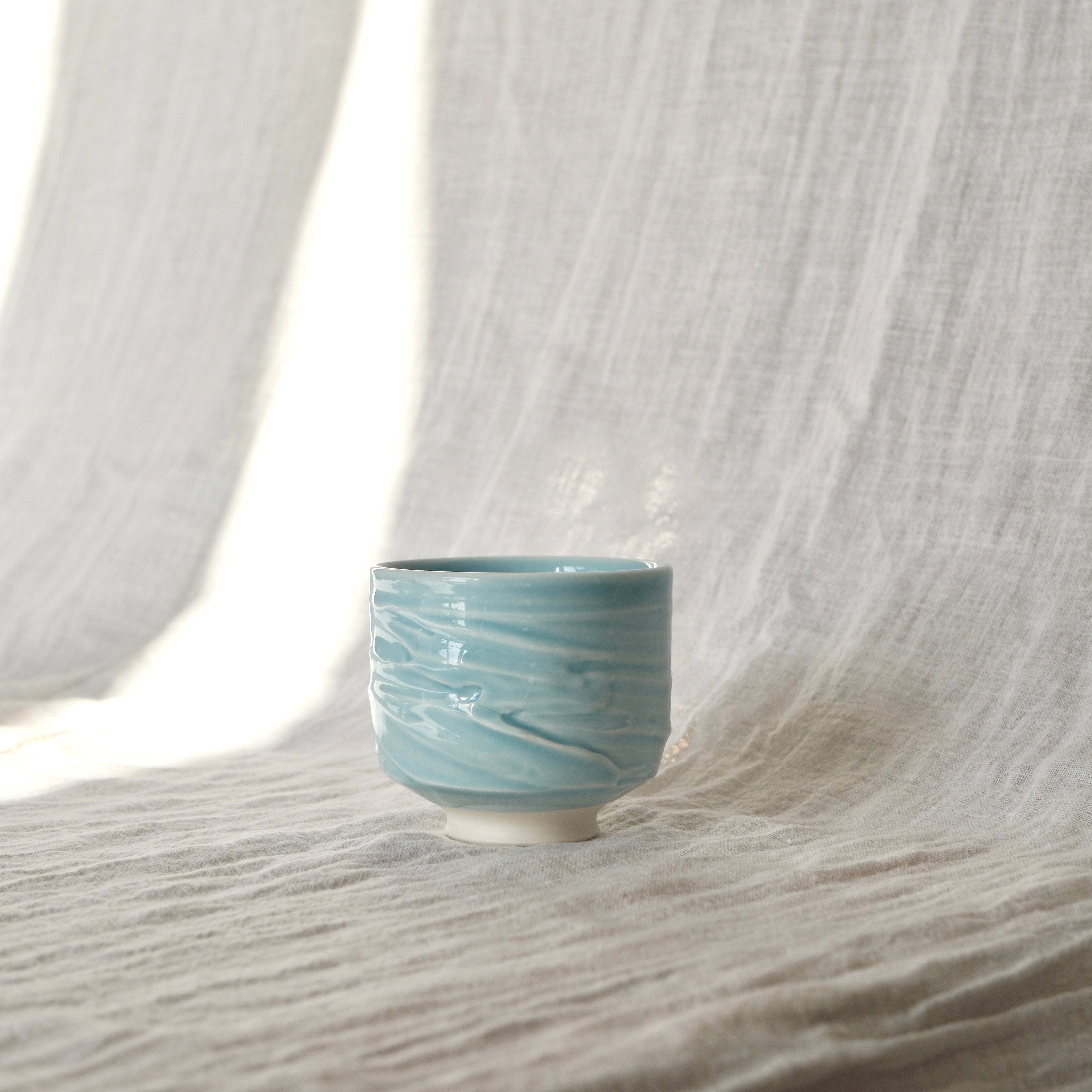 Slip textured Cup 007 "Sky Blue" - 200ml