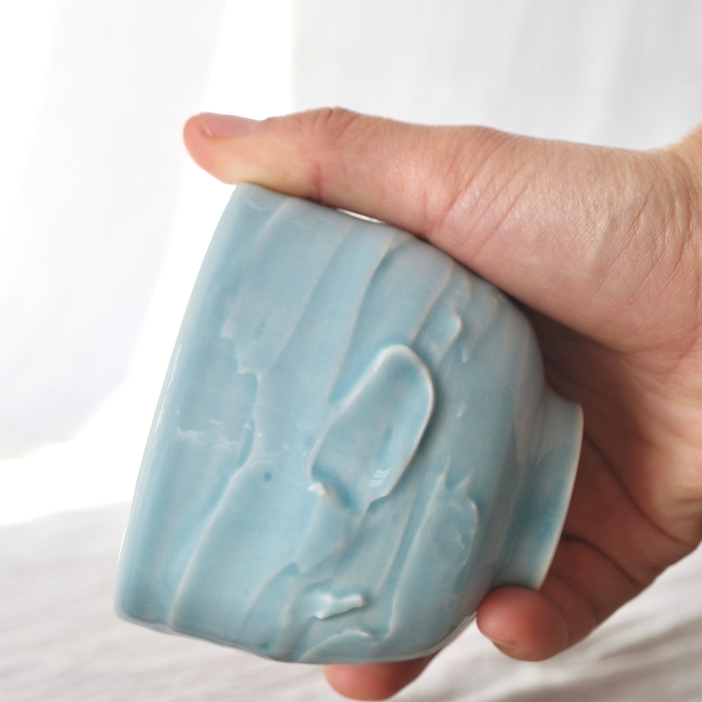 Slip textured Cup 008 "Sky Blue" - 220ml