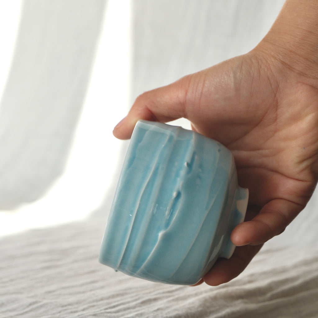 Slip textured Cup 009 "Sky Blue" - 210ml