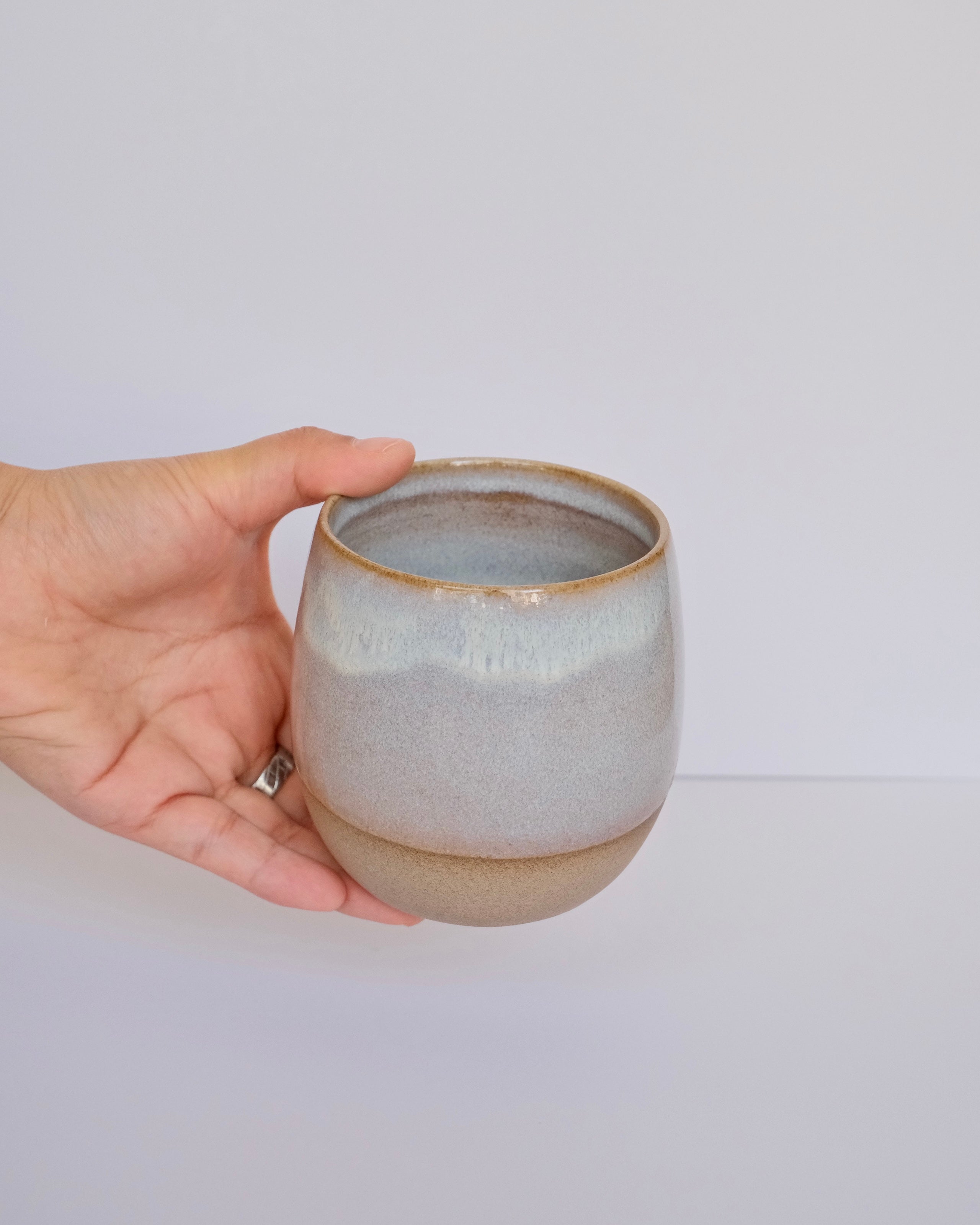 Coffee Cup 420ml - Buff Stoneware - Lilac Haze