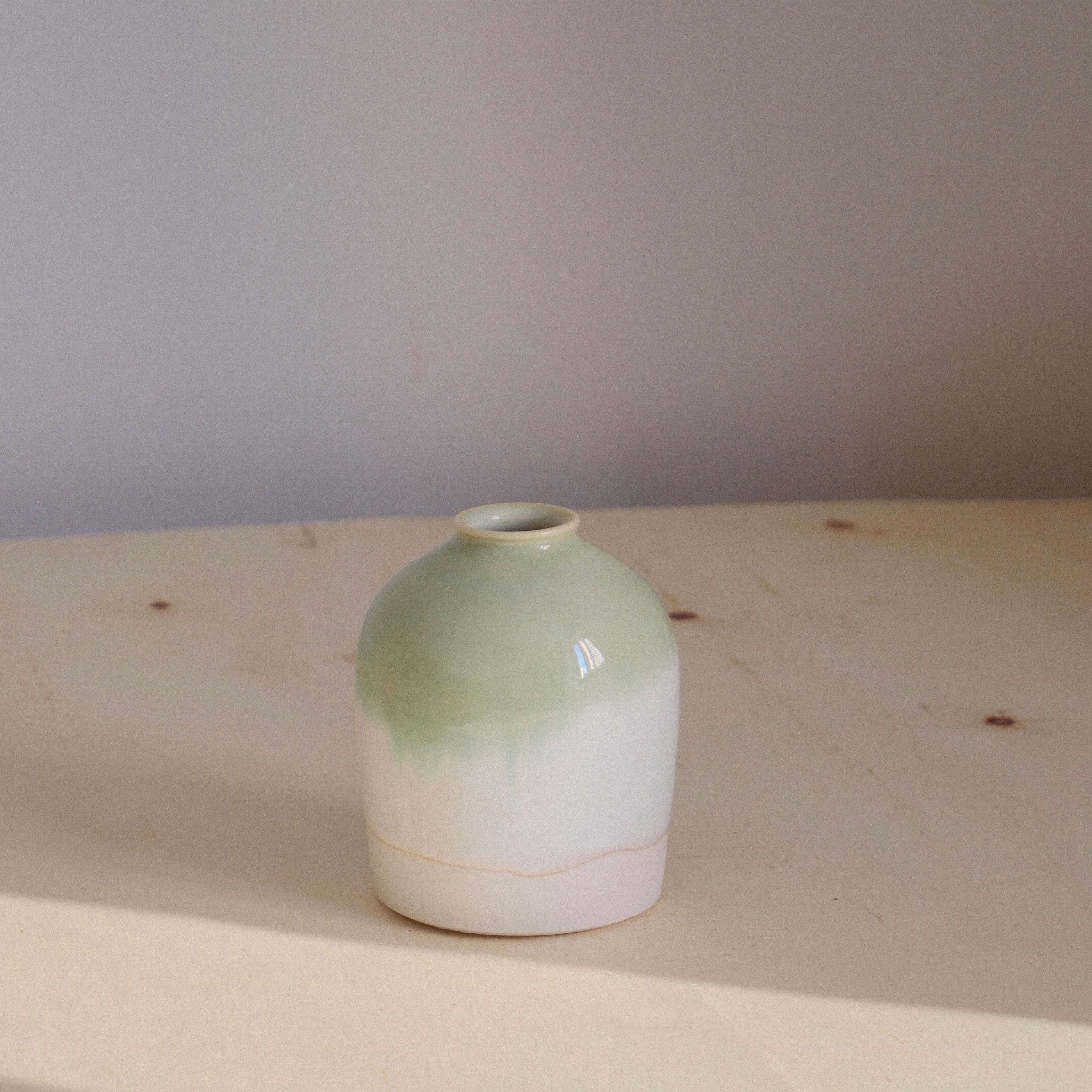 Porcelain bud vase 002