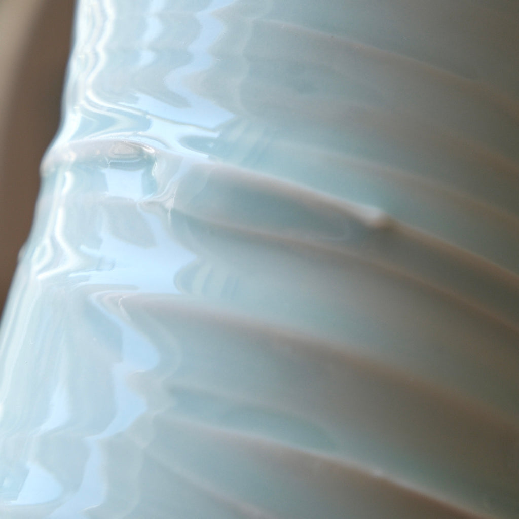 Slip textured Cup 019 "Celadon Blue" - 400ml