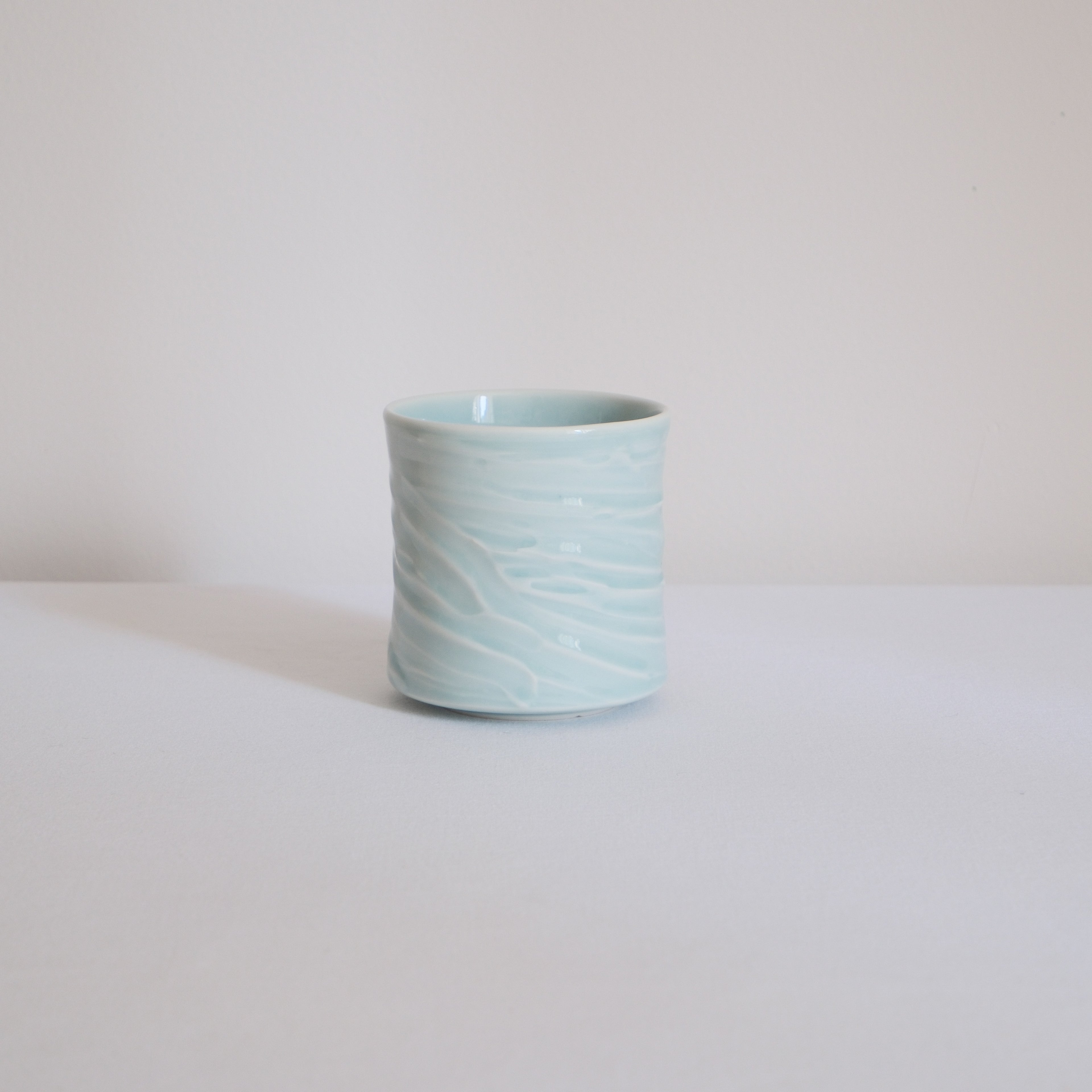 Slip textured Cup 018 "Celadon Blue" - 360ml