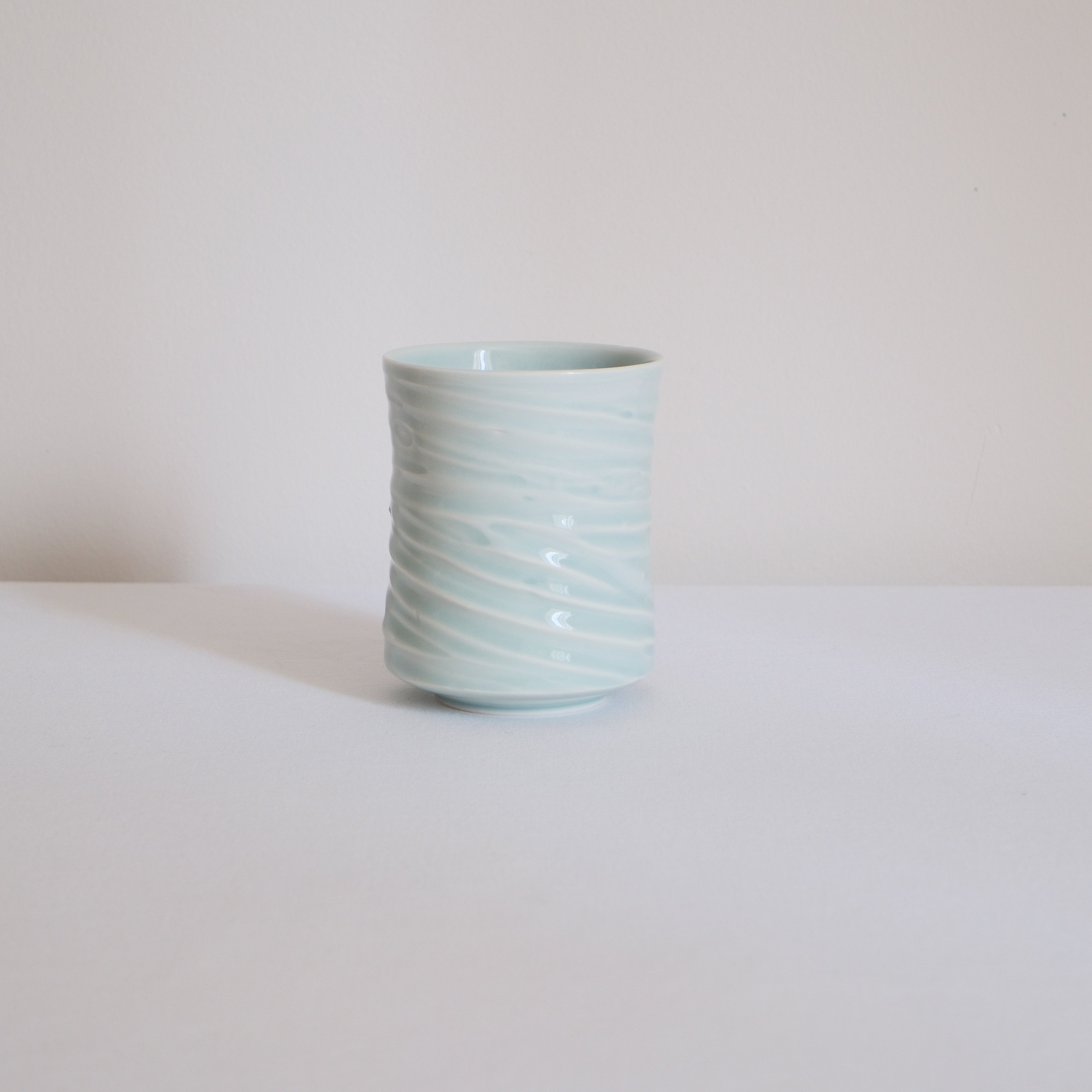Slip textured Cup 019 "Celadon Blue" - 400ml