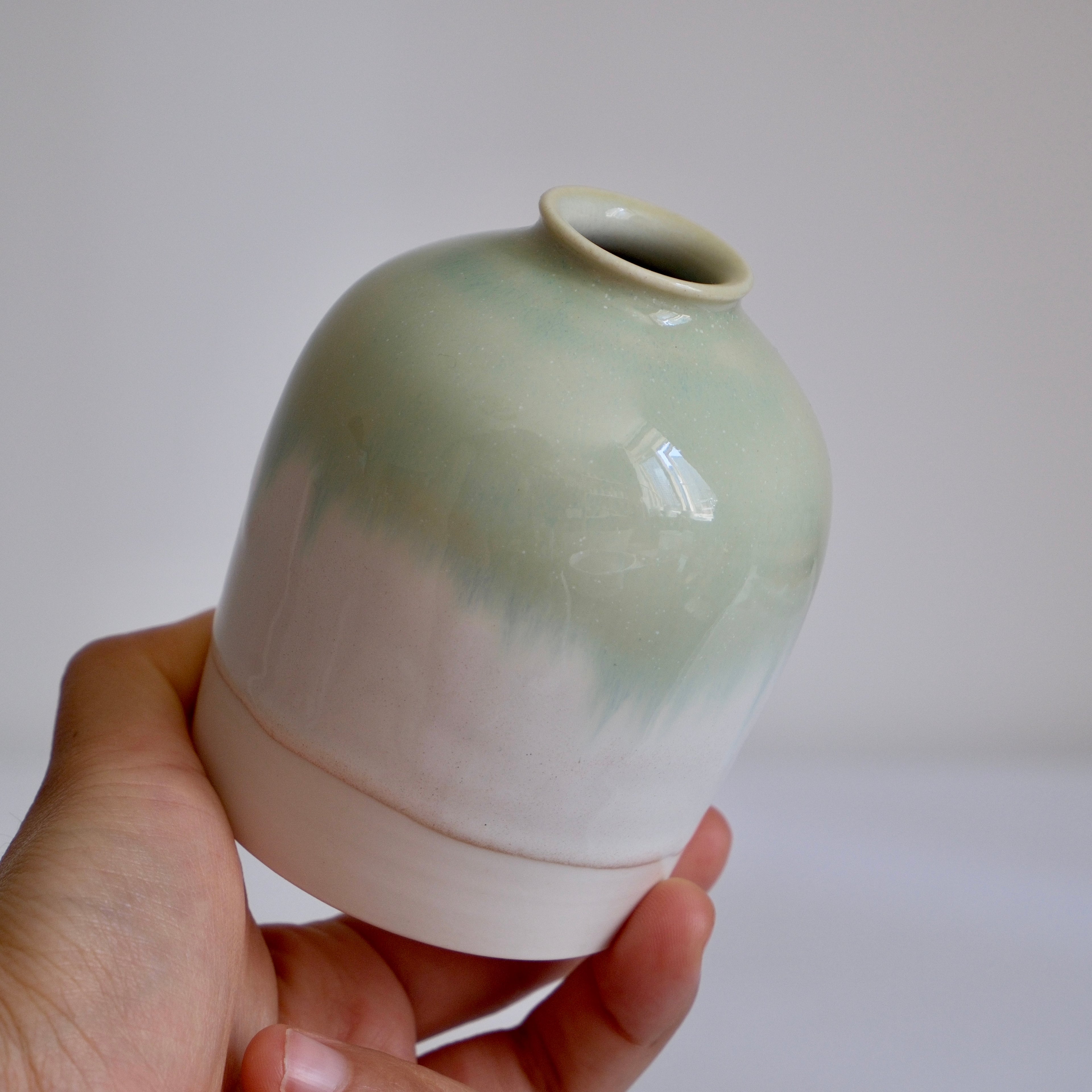 Porcelain bud vase 002
