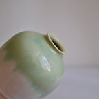 Porcelain bud vase 002