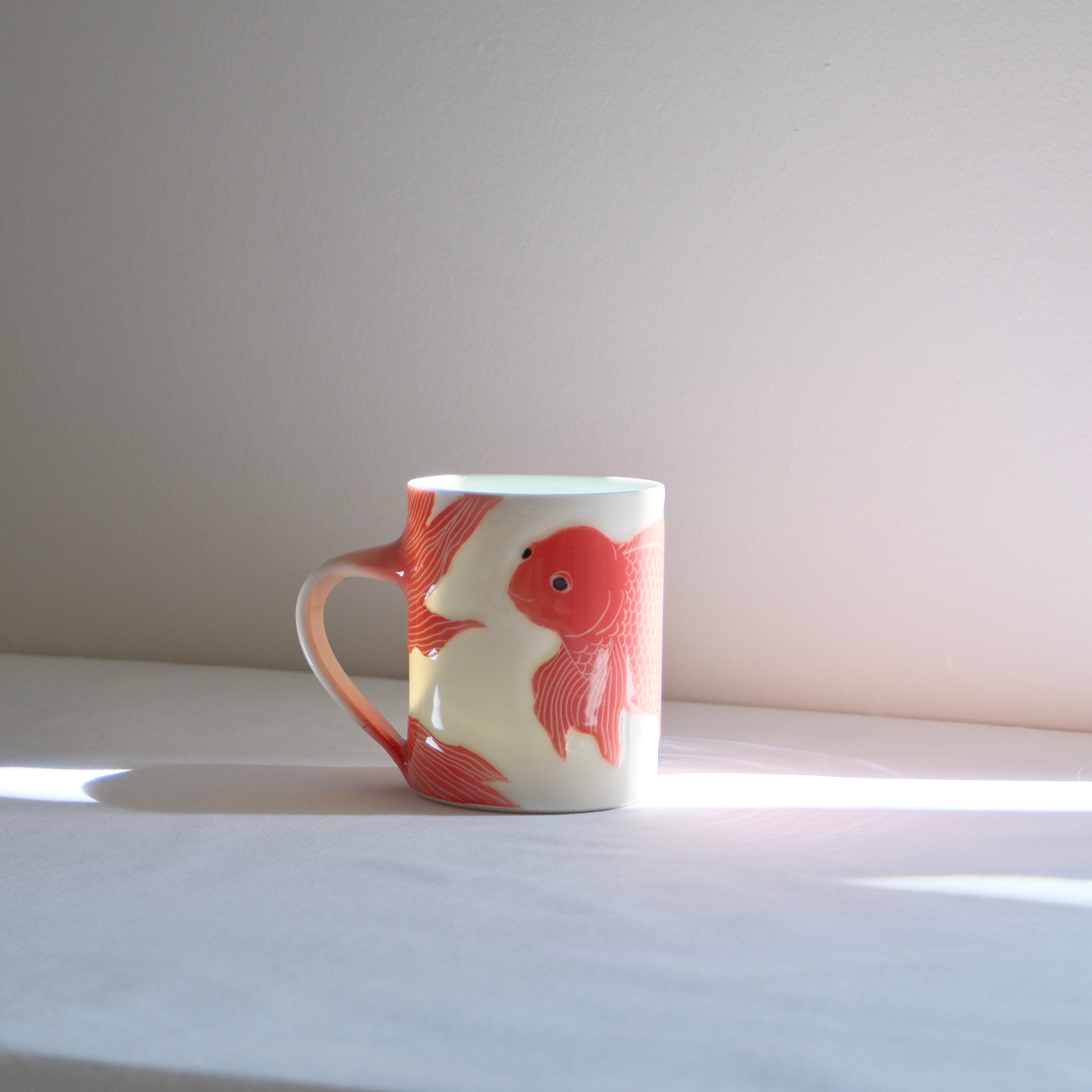 [SECONDS] Adrift Porcelain Mug 006 - Goldfish 520ml