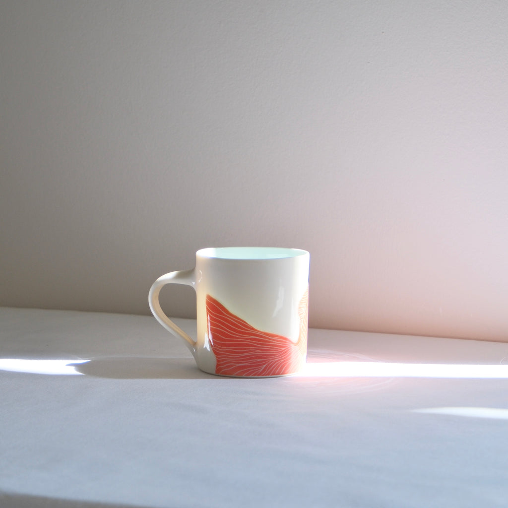 [SECONDS] Adrift Porcelain Mug 009 - Goldfish 370ml