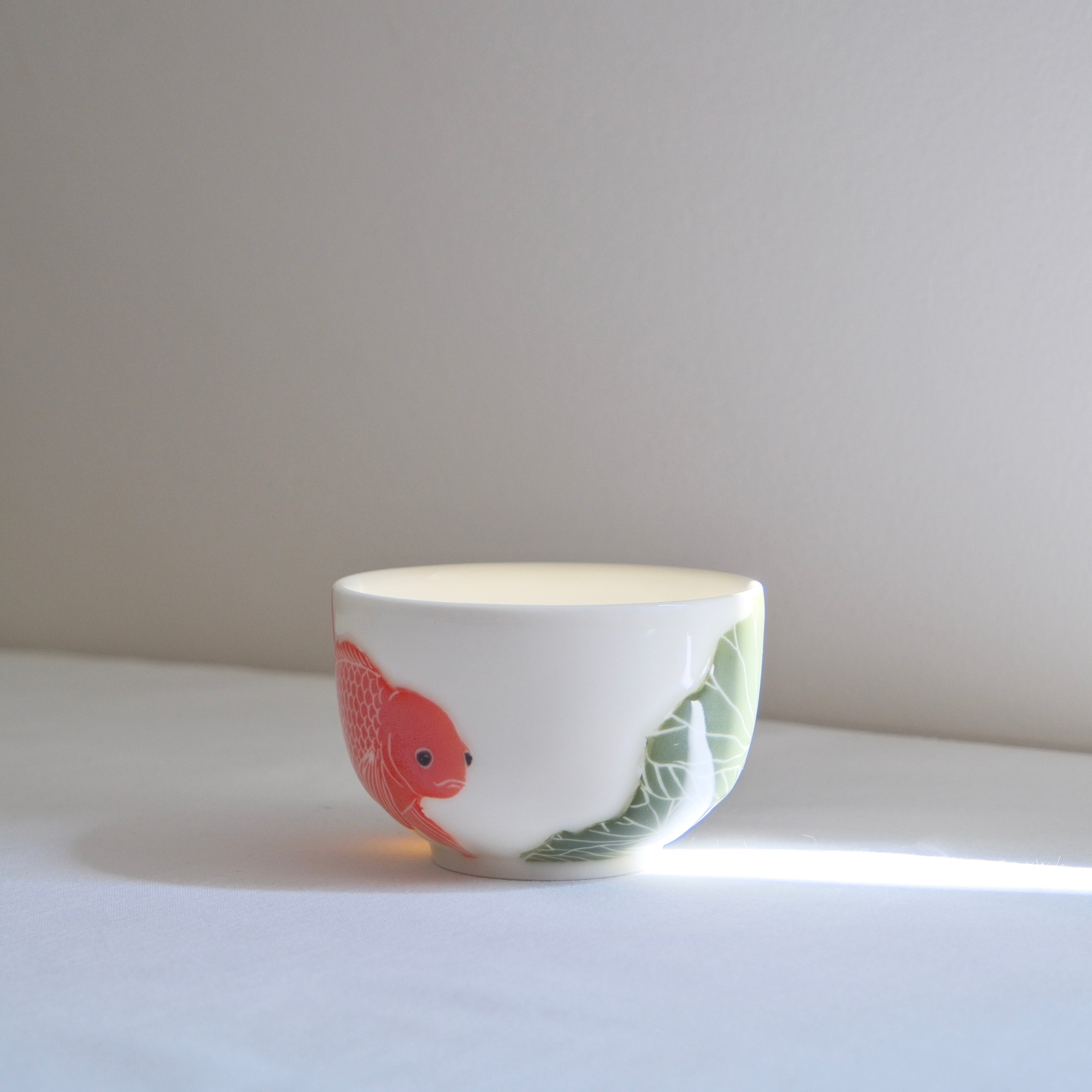 Adrift Porcelain Cup 003 - Goldfish and Lotus Leaves 200ml
