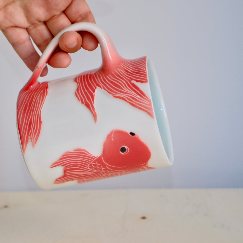 [SECONDS] Adrift Porcelain Mug 006 - Goldfish 520ml