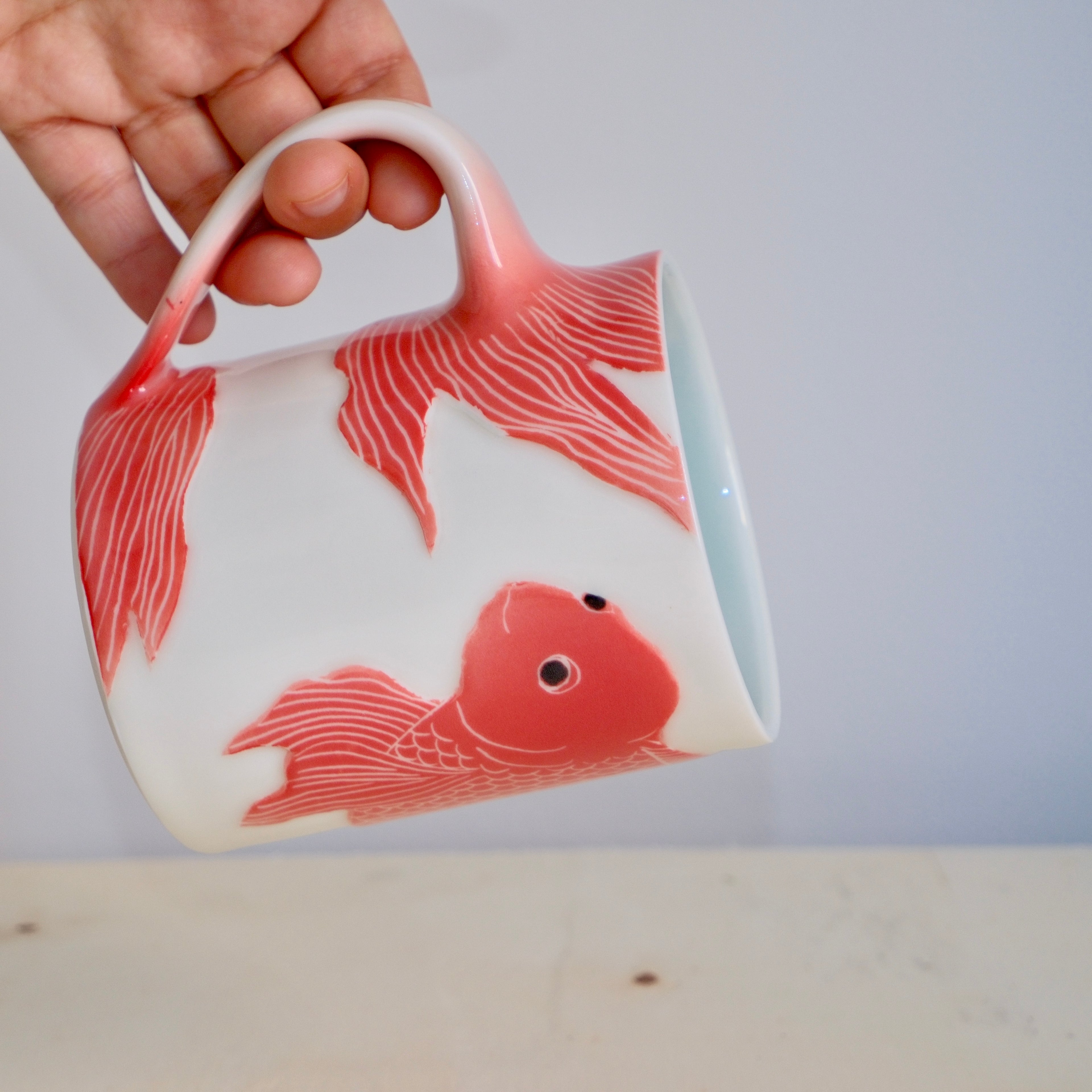 [SECONDS] Adrift Porcelain Mug 006 - Goldfish 520ml