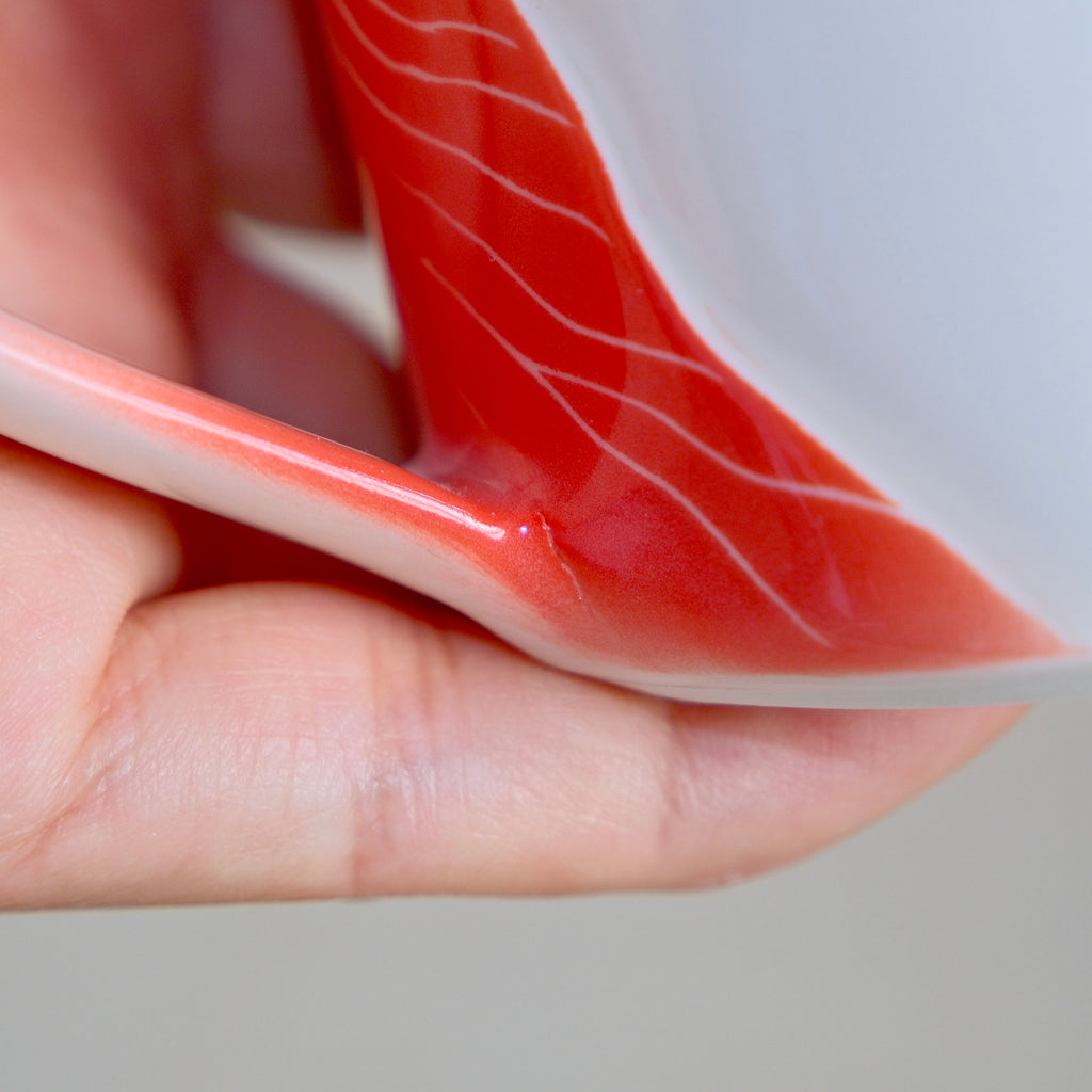 [SECONDS] Adrift Porcelain Mug 007 - Goldfish 385ml