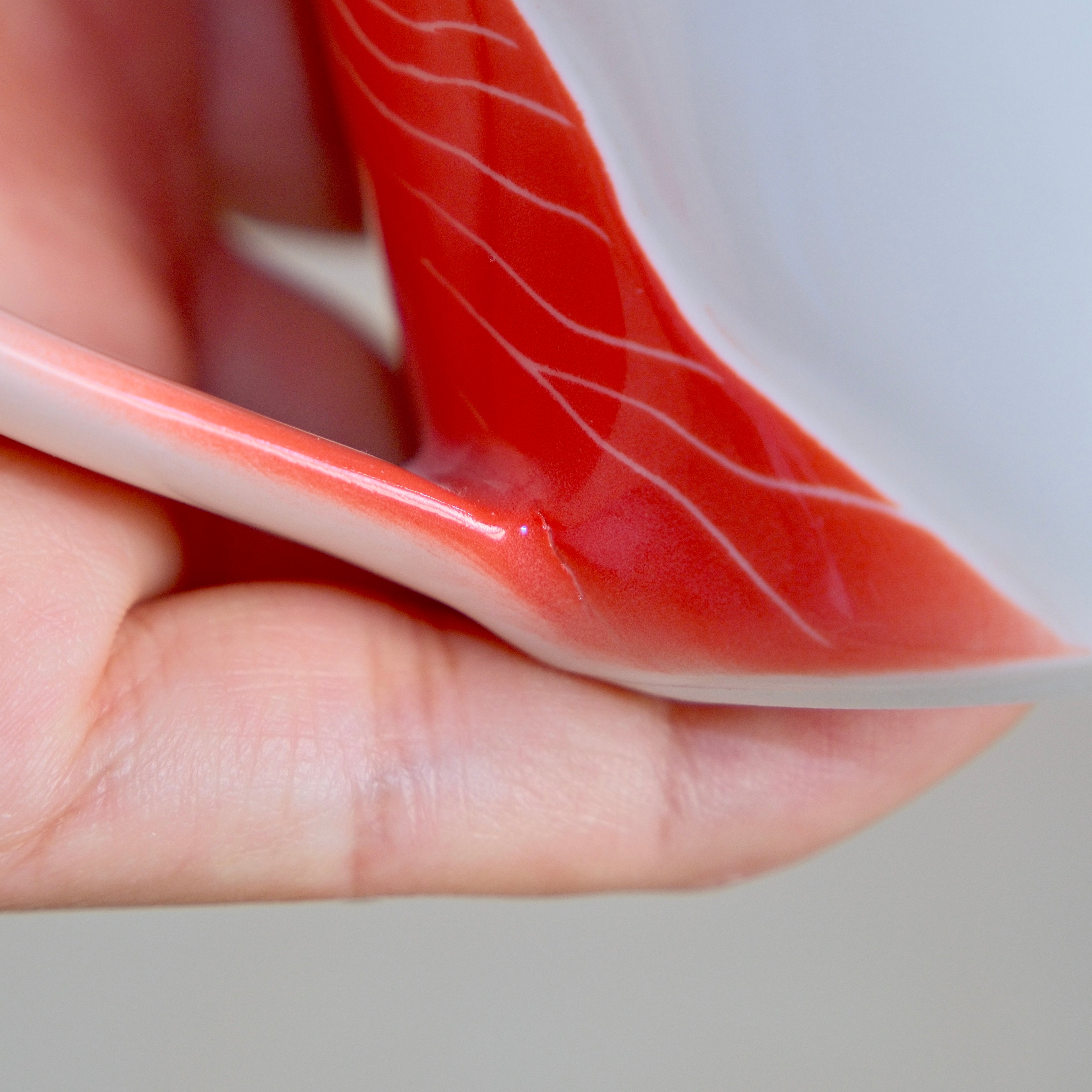 [SECONDS] Adrift Porcelain Mug 007 - Goldfish 385ml