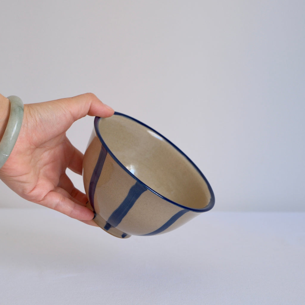 Blue stripes stoneware bowl