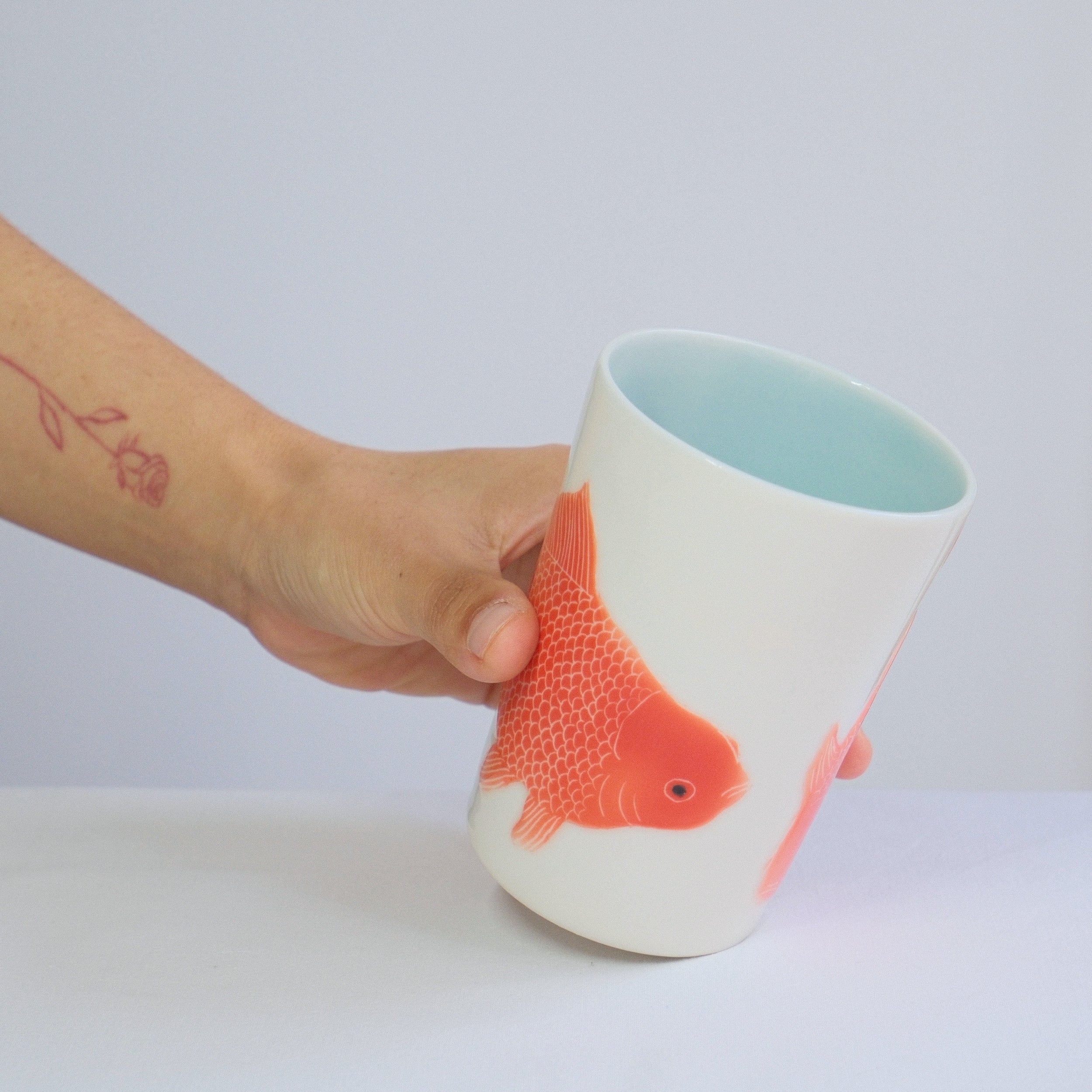 Porcelain Tumbler 011 - Two Goldfish Adrift 360ml