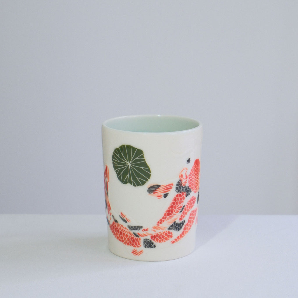 Porcelain Tumbler 007 - A Lone Koi - Red & Black & Pond Lilies 320ml