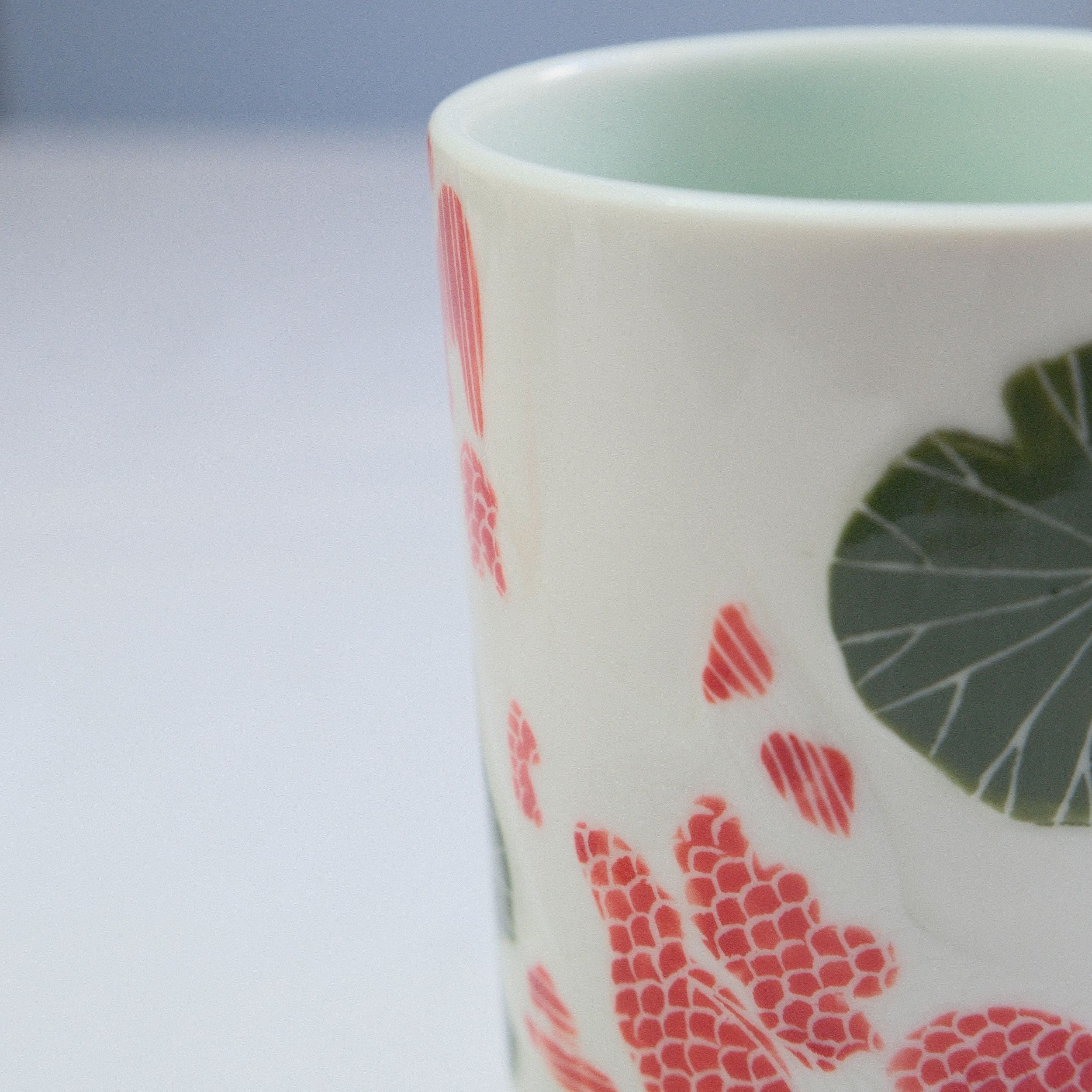 Porcelain Tumbler 005 - Red Koi & Pond Lilies 340ml